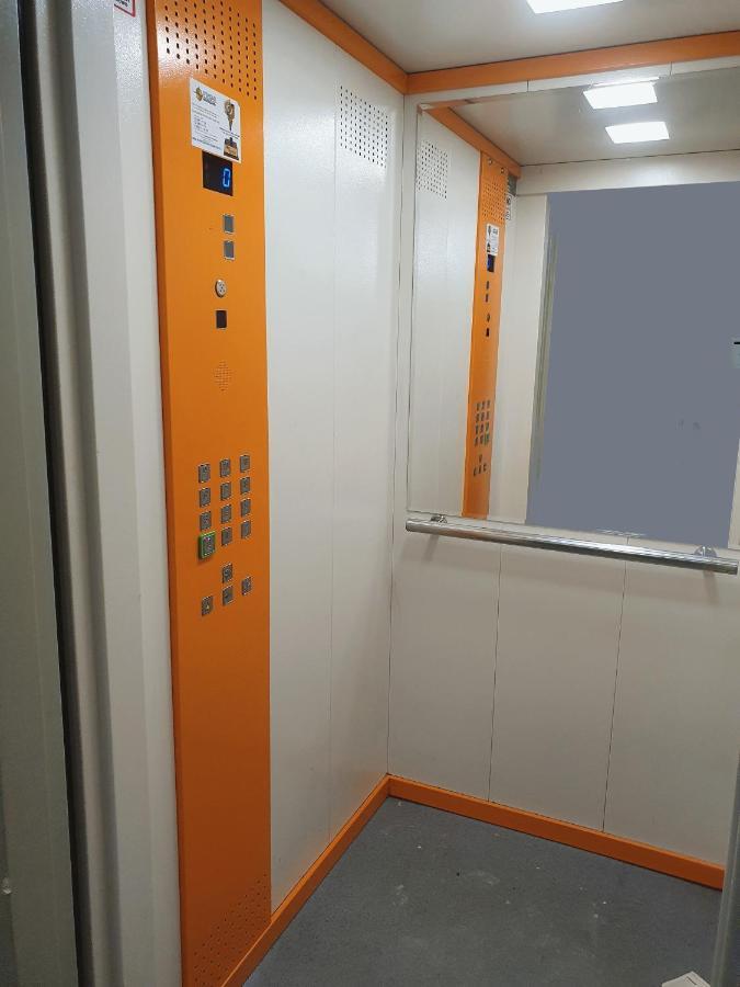 Center Apartment, Balcony Twarda Warsawa Bagian luar foto